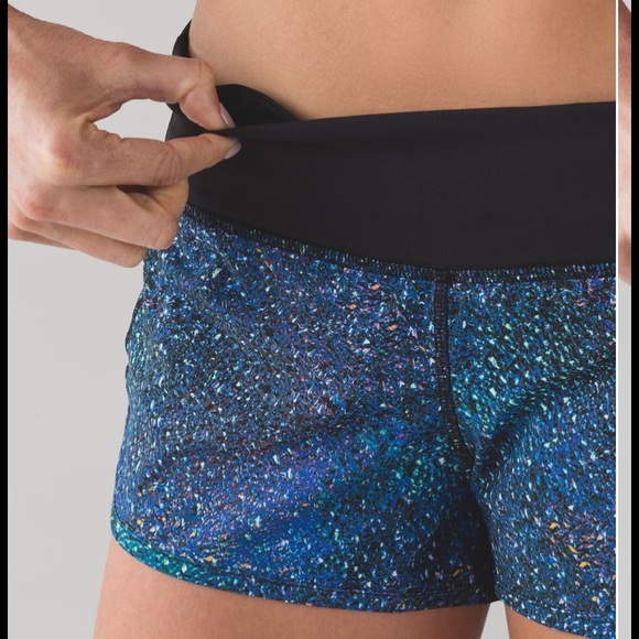 🔥Lululemon Speed Shorts-Strive Multi/Mermaid🔥 - Picture 12 of 16